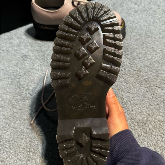 Dr. Martens - Picture 4 of 4